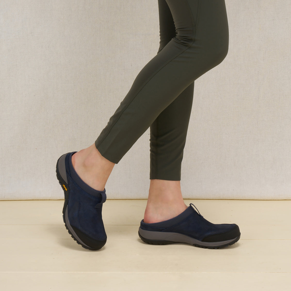 Dansko Pia Navy Leather